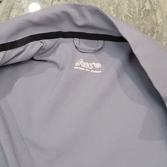 ASICS MEDIUM SIZE SPORT UTILITY GOLF WIND BREAKER - Picture 5 of 6